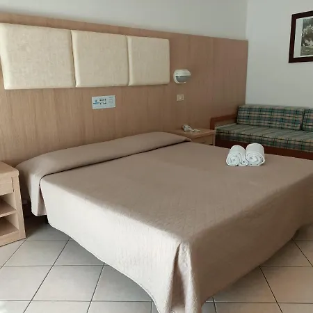 Cormoran 4* Κατόλικα