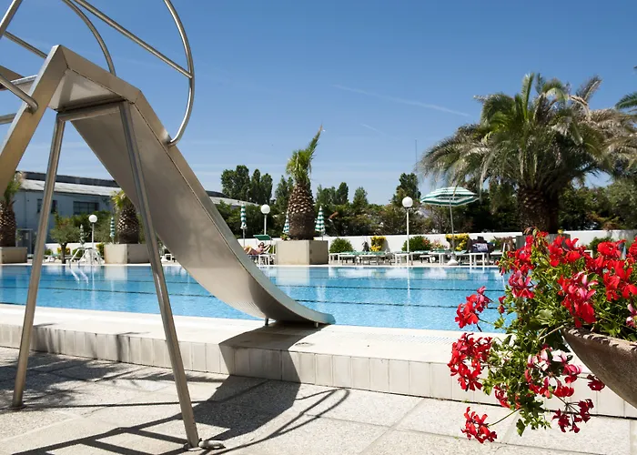 فندق Cormoran كاتوليكا